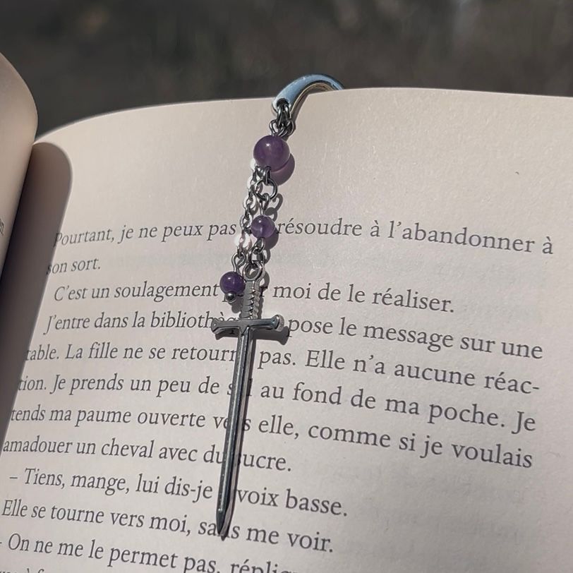 Marque-Page Assistant to the Villain - Rheamethyste